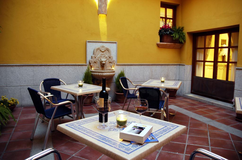 Hotel Casona De La Reyna Toledo Restaurant foto